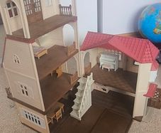 Sylvanian Families multiple playsets
