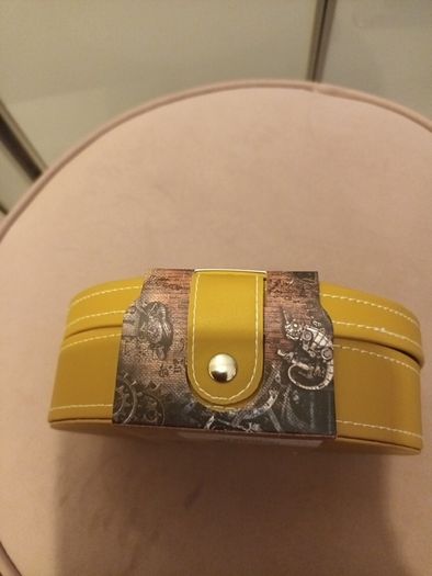 Gents shoe shine kit
