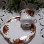 Royal Albert Country Roses 2 "tennis sets" Image 2