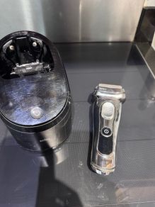 Braun series 9 shaver wet and dry