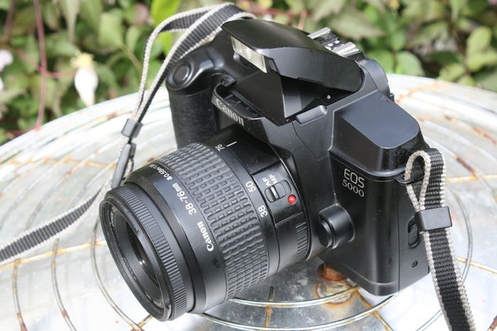 Canon Eos 5000