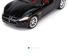 Bburago 1:24 2008 Maserati Granturismo Sports Car Static Die Cast