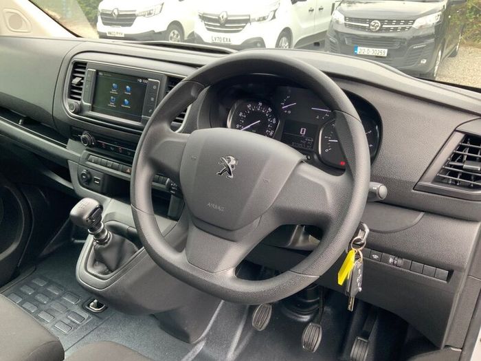Peugeot Expert Premium plus ( 1 Year Warranty )