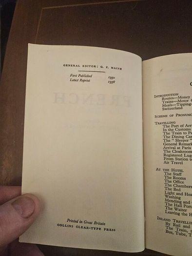 1958  Collins French Phrase Book. Hardback In Good Condition.  See Photos For Same.