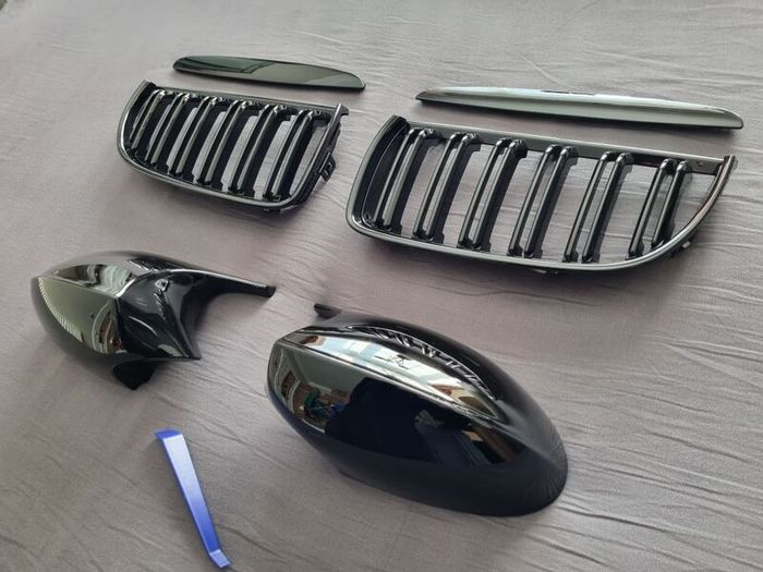 BMW E90 / E91 Pre-Lci Kidney Grilles & Mirror Covers Set Brand New