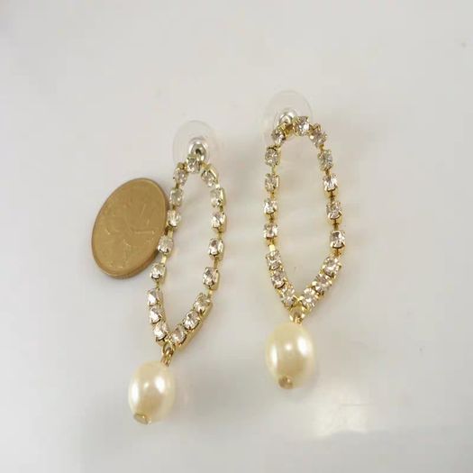 Silver pearl earrings