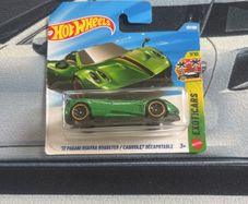 Hot wheels 17 Pagani Huayra roadster