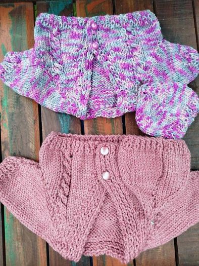 5 x Handknit cardigans and hats