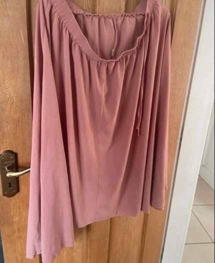 Dusky pink skirt size 22