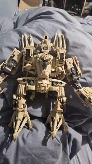 Transformers Masterpiece Movie Series Decepticon Bonecrusher MPM-14 Official Collector Figure