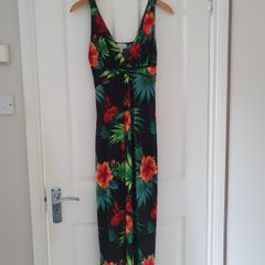 Ladies  Stella Morgan maxi dress