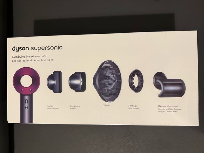 dyson supersonic Brand new sealed
