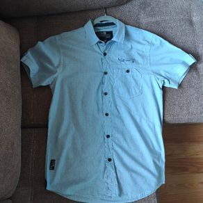 Light Denim short sleeve shirt, size M