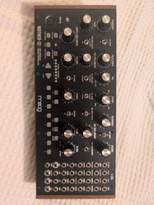 Synthesizer Moog Mother-32