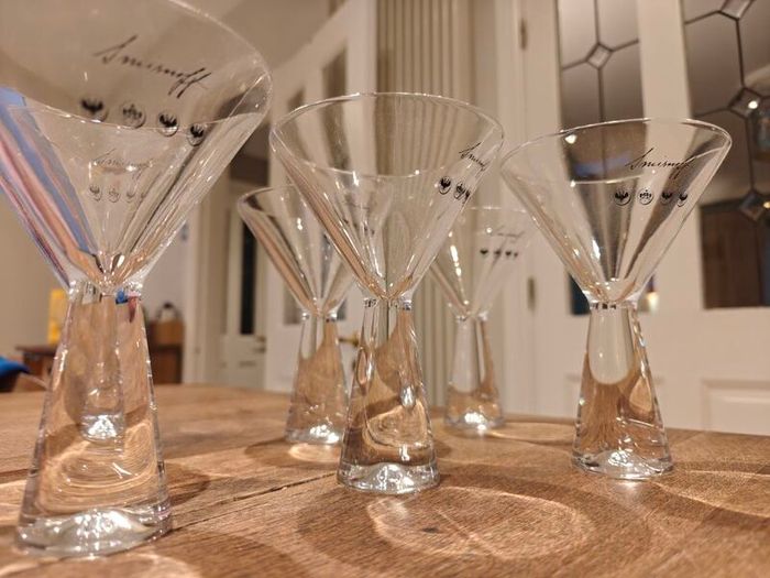 Smirnoff Cocktail / Martini Glasses x6