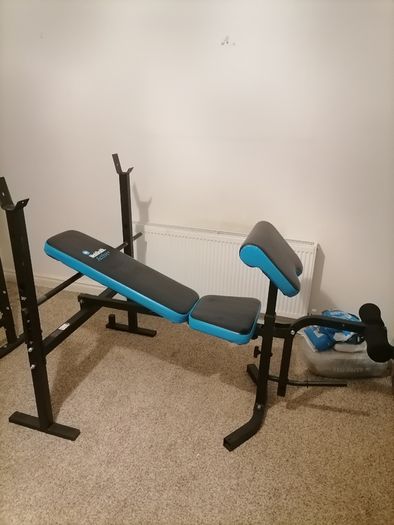 Men's health gym workout bench