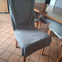 Kitchen table and 6 chairs