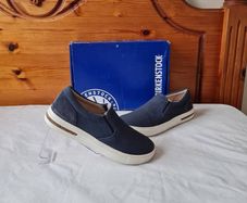 Birkingstock oswego canvas slip on Size 5 eu 38 midnight Navy Brand new boxed