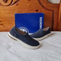 Birkingstock oswego canvas slip on Size 5 eu 38 midnight Navy Brand new boxed