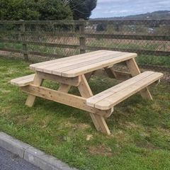 6.5ft Picnic tables