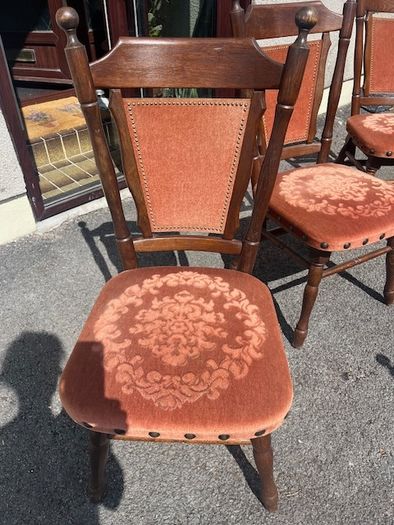 Set of 4 Beautiful Vintage Solid Wood Chairs 200