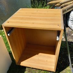 Kitchen cabinet unit reasonable condition