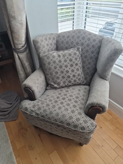 Queen Anne large chair