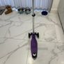 Kids micro scooter in purple Image 3