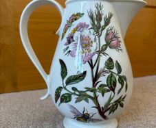 Portmeirion Botanic Garden Style Ceramic Jug Pitcher Garden Dog Rose