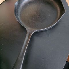 Frying pan, cast iron, 28 cm