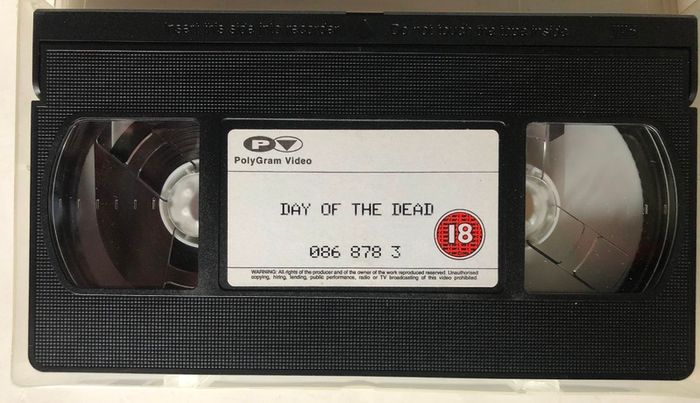 Day Of The Dead (George A Romero Film) [1985] Lori Cardille, Terry Alexander, Joseph Pilato, Jarlath Conroy & Richard Liberty (PAL VHS Cassette Movie)