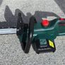 20V condless chainsaw Image 2