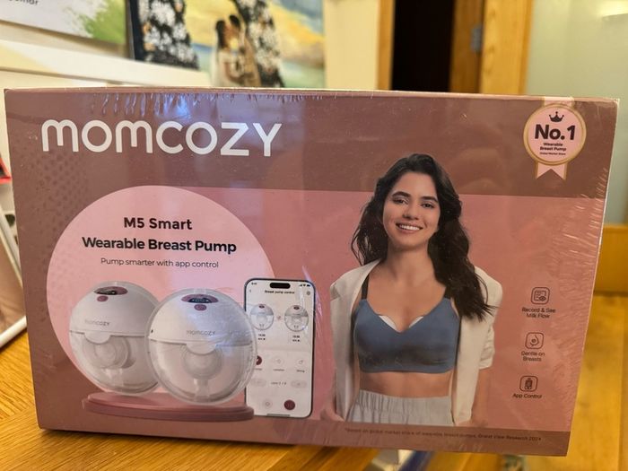 Mom cozy portable breast pump