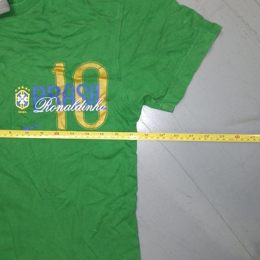 Brazil (XLB) 2006 Ronaldinho Tee Shirt Tshirt Jersey Vintage Retro Nike Jersey Brasil Soccer Football Retro Oldschool Youths CHilds Chilrdrens Girls Ladies Womans