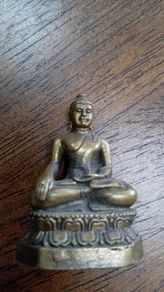 Bronze Sitting Buddha