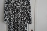Dress/Zebra Print Long Sleeve Crinkle Midi Dress. ..  Price Drop
