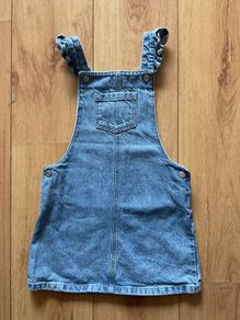 Girls Denum Pinafore 5-6years