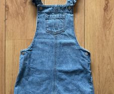 Girls Denum Pinafore 5-6years