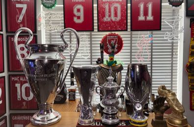 liverpool signed trophies