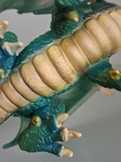 schleich dragon