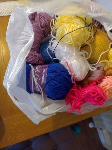 Bag of mixed wool