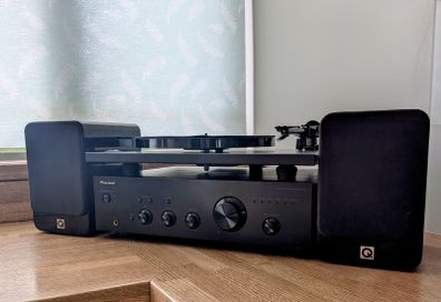 Rega Pioneer Q Acoustics hifi