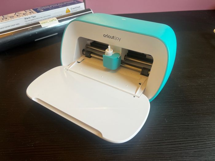 Cricut Joy - Vinyl Cutter