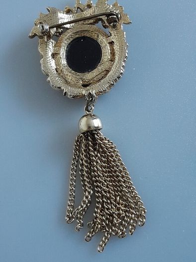BROOCH - Vintage - Sphinx - Metal and Glass