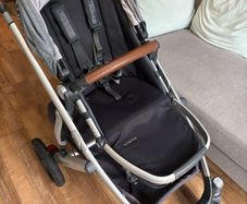 Uppababy Vista travel system