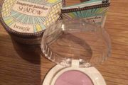 Benefit eye shadow
