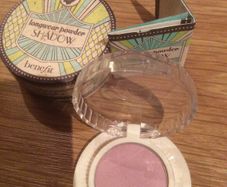 Benefit eye shadow