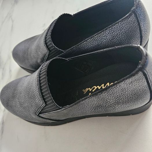 Patricia Miller platform leather slip on shoes comfortable RRP 110 eUK 4 EU 37 perfect for back to school or ladies smart shoes new & boxed SALE need to go