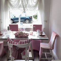 dinging table & chairs