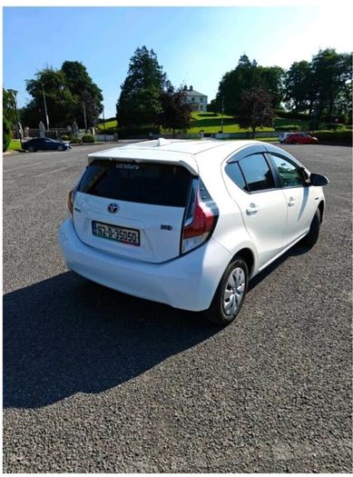 Toyota Aqua 2016 hybrid